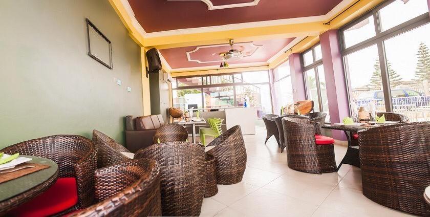 Triple Hill Hotel Weija Zewnętrze zdjęcie