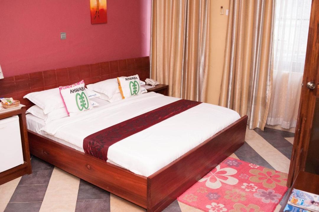 Triple Hill Hotel Weija Zewnętrze zdjęcie