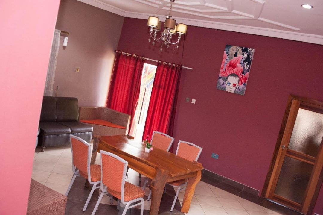 Triple Hill Hotel Weija Zewnętrze zdjęcie