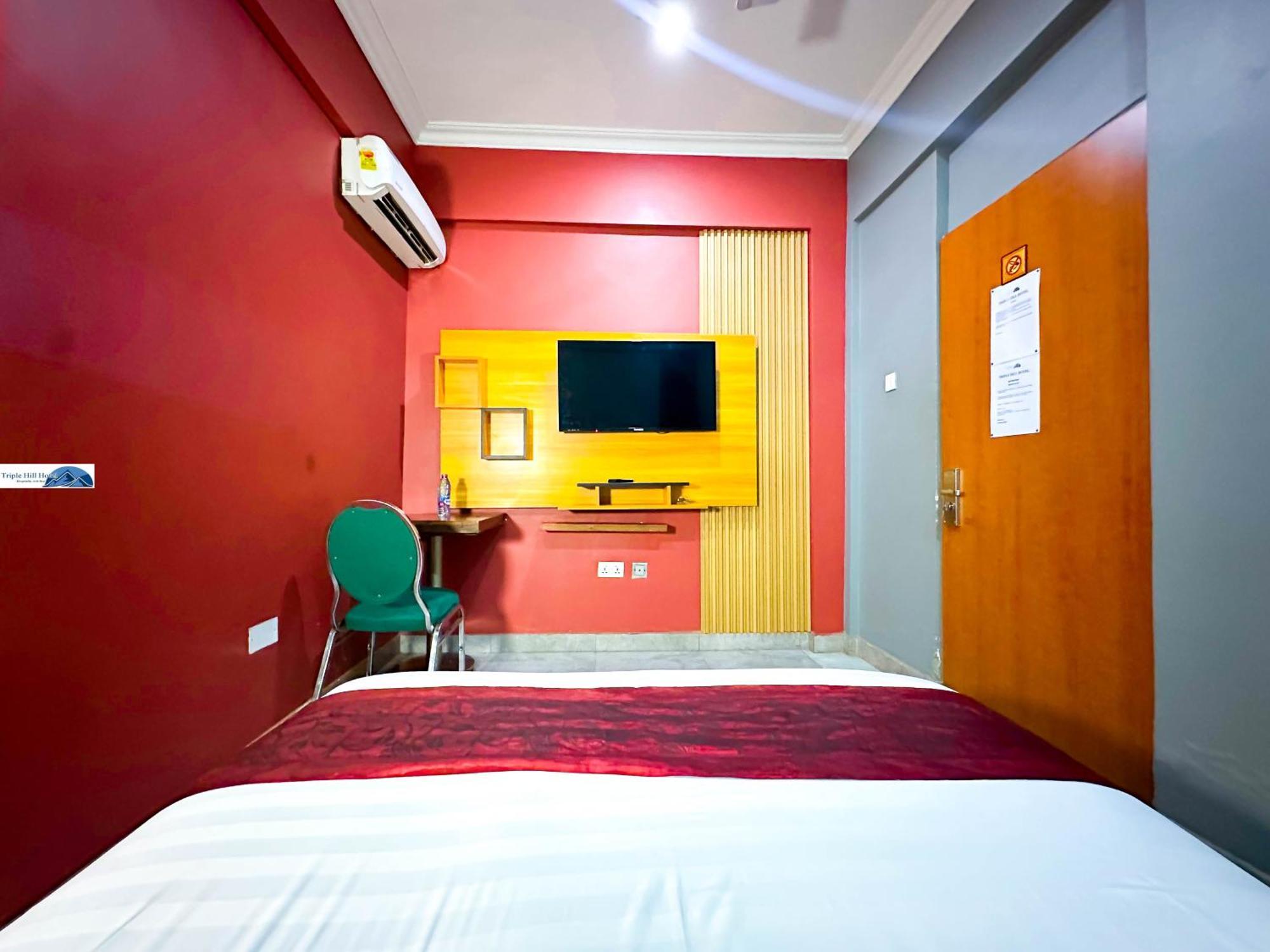 Triple Hill Hotel Weija Zewnętrze zdjęcie